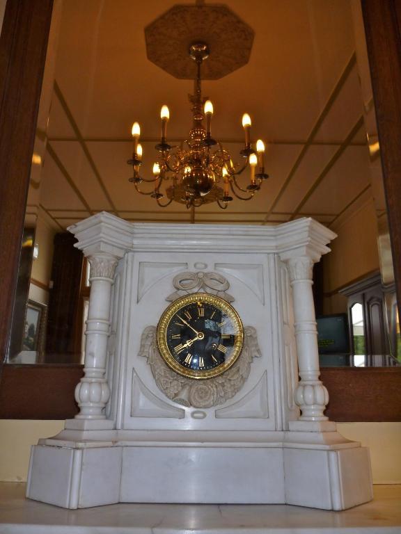 Hotel Pension 'T Huys Grol Renesse Rum bild