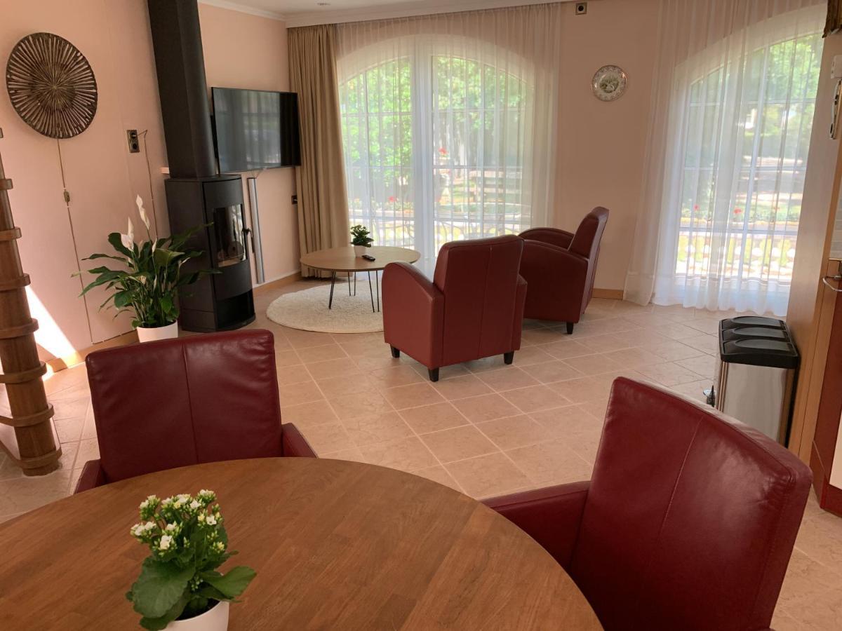 Hotel Pension 'T Huys Grol Renesse Exteriör bild